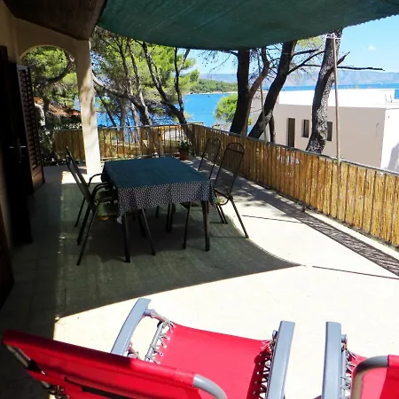 Full Equipped Ap Apartment Jelsa (Hvar)